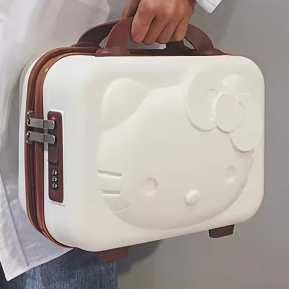 🩷🩷Sanrio Hello Kitty Cream Hardshell Mini Suitcase & 20+ Accessories - Picture 7 of 12